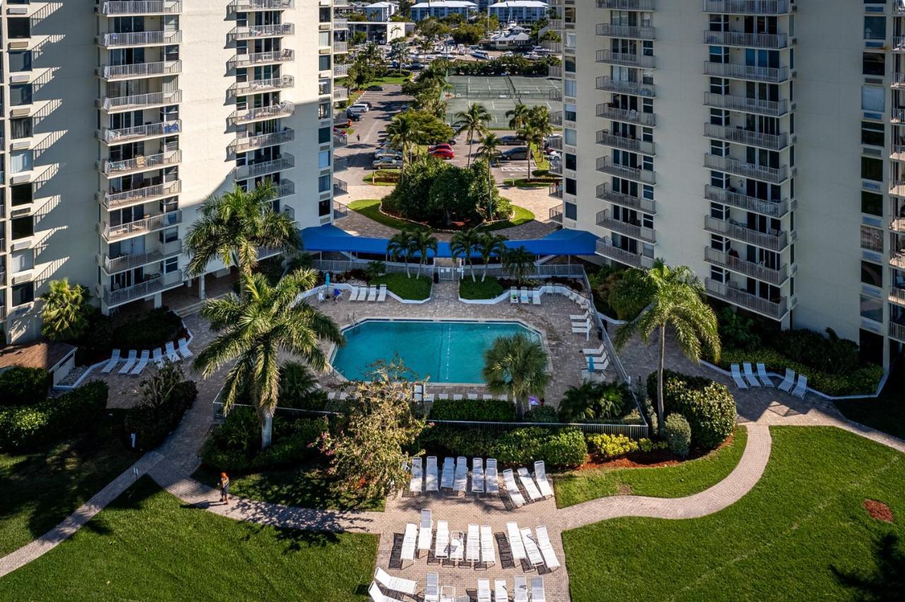 Updated Gulf Front Condo On The South End Of Fort Myers Beach! Condo Bagian luar foto