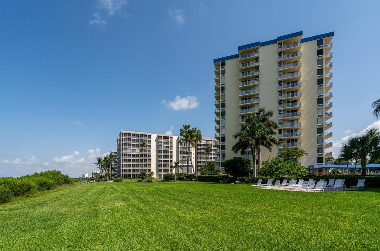 Updated Gulf Front Condo On The South End Of Fort Myers Beach! Condo Bagian luar foto